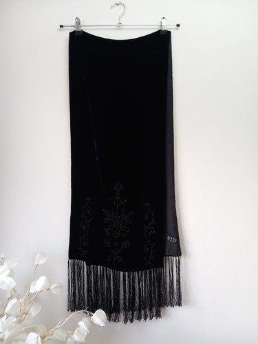 Black velvet beaded - m&s,