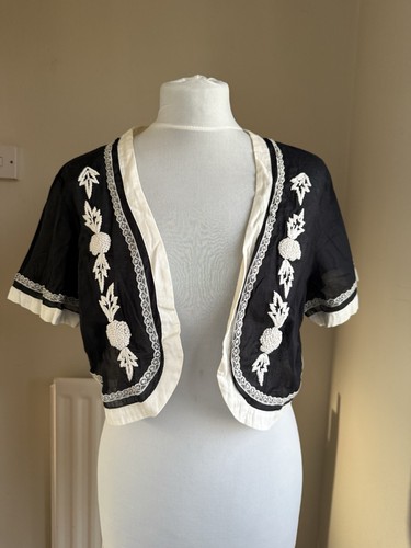 Ladies size shawl black - size,
